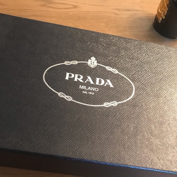 Men’s Prada Saffiano Loafers (Prada 6; US 7) - Picture 3 of 8